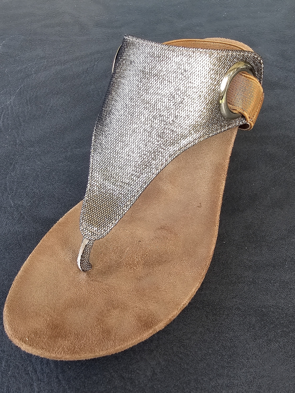 WHITE MOUNTAIN GOLDTONE THONG WEDGE SANDAL